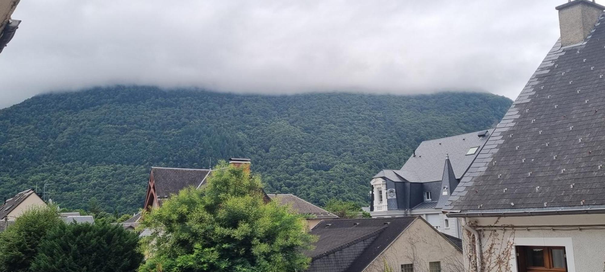 Le Louchonnais, T2, Wifi, 4 Personnes Διαμέρισμα Bagnères-de-Luchon Εξωτερικό φωτογραφία