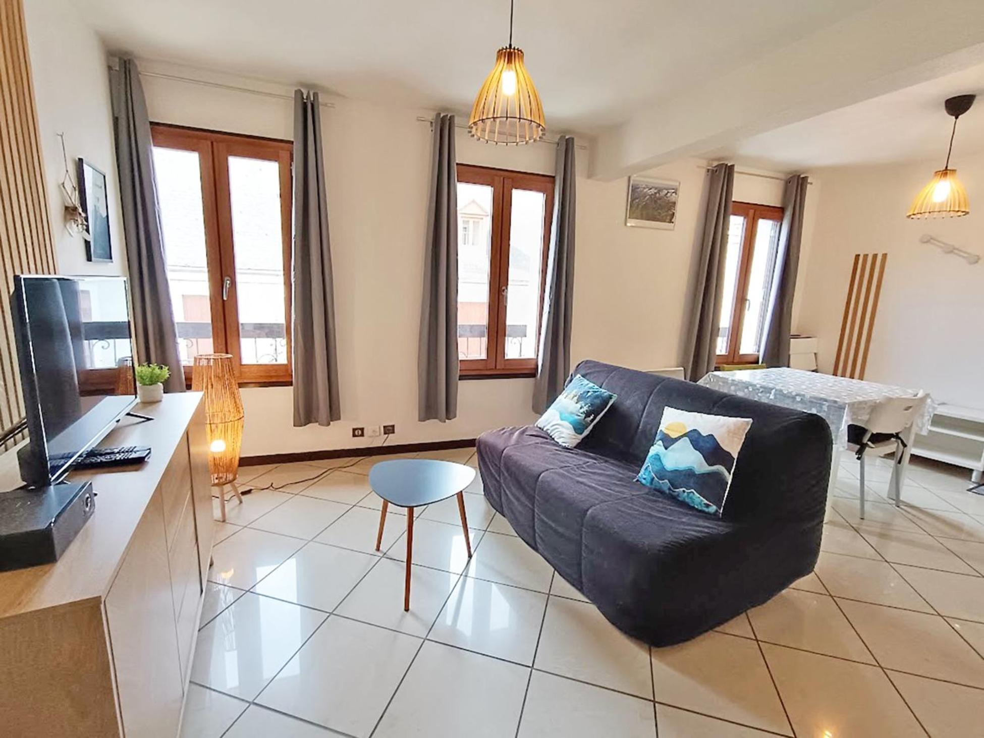 Le Louchonnais, T2, Wifi, 4 Personnes Διαμέρισμα Bagnères-de-Luchon Εξωτερικό φωτογραφία
